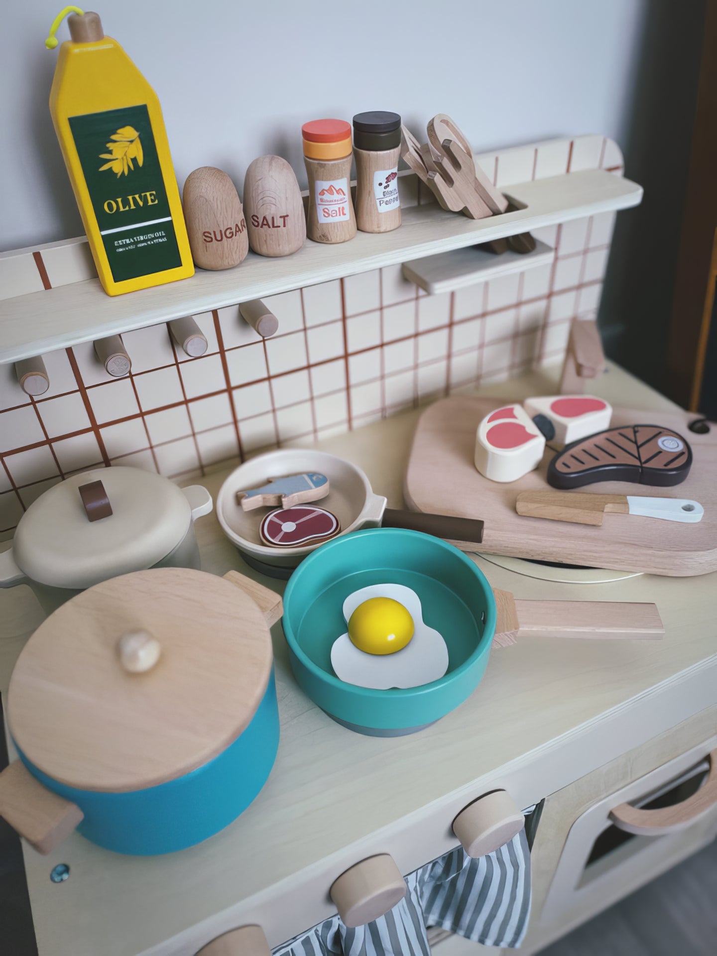 Montessori Ahşap Yemek Pişirme Seti – Eğitici Mutfak Oyuncak Seti (20 Parça)