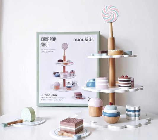 Montessori Ahşap 3 Katlı Pasta ve Tatlı Sunum Standı – Eğitici Mutfak Oyuncak Seti