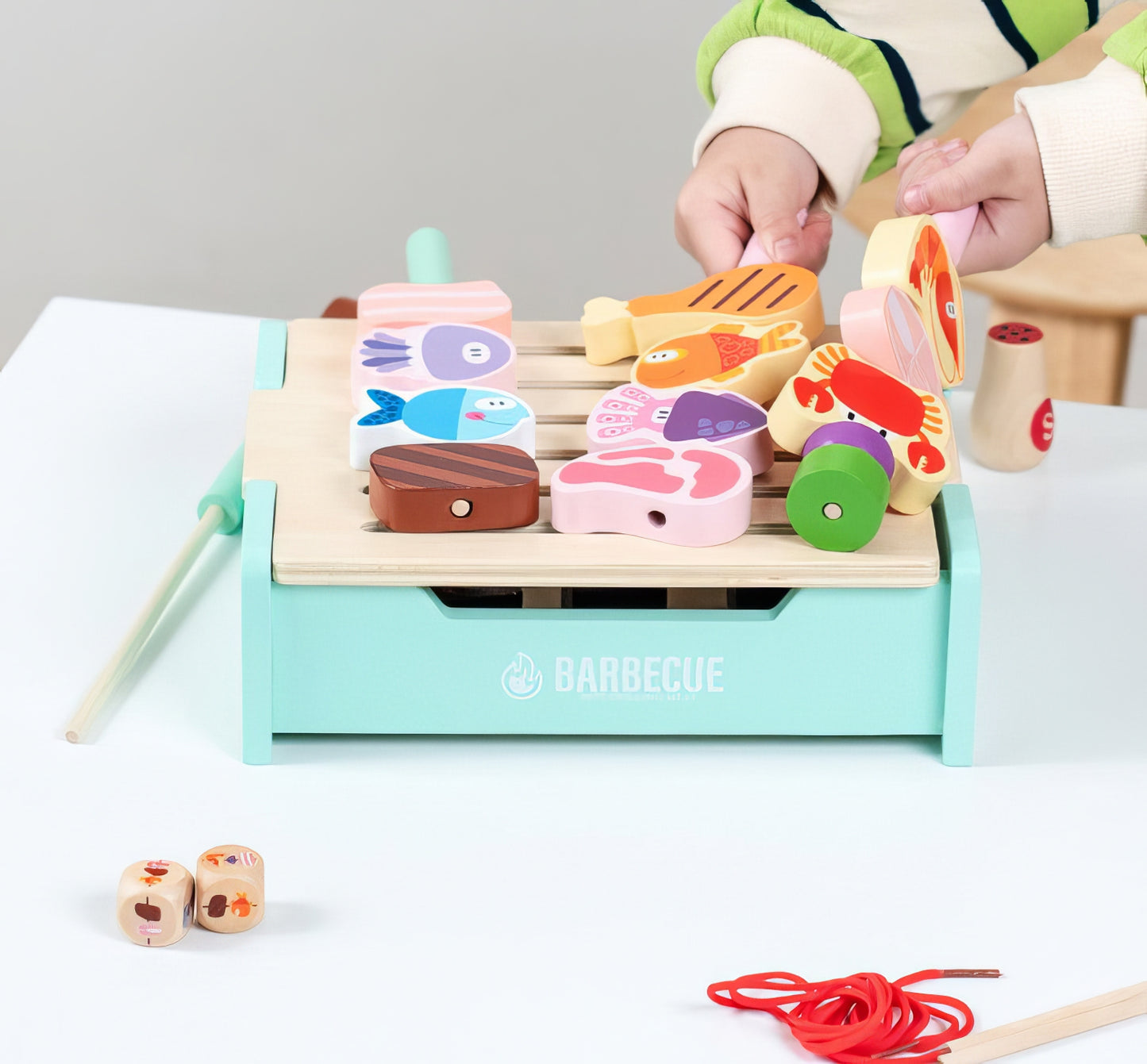 Montessori İlhamlı Barbekü Oyun Seti – Doğal Ahşap, Pembe ve Yeşil