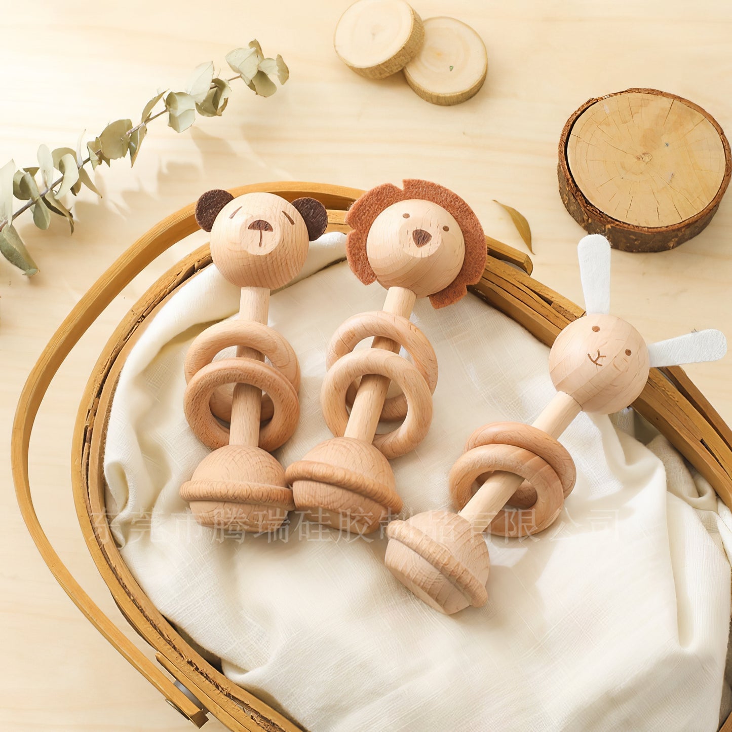 Montessori Ahşap Organik Bebek Çıngırağı – Doğal ve Güvenli İlk Oyuncak