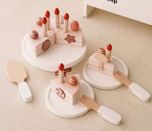Montessori Ahşap Doğum Günü Pasta Seti – Eğitici ve Eğlenceli Oyun Deneyimi