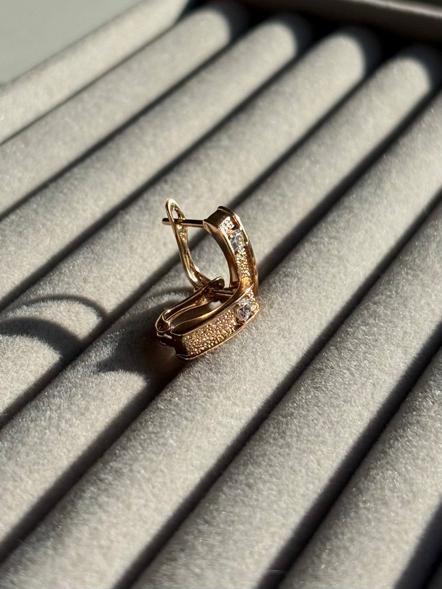 Xuping Çelik Küpe Kadın Liora Rose Küpe Işıltılı Halka Model Eternal Sunshine