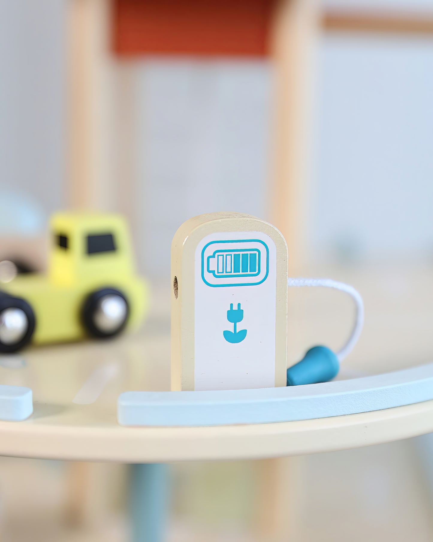 Eğitici Ahşap Katlı Otopark ve Garaj Seti - Helikopter Pistli & Arabalı (9 Parça)