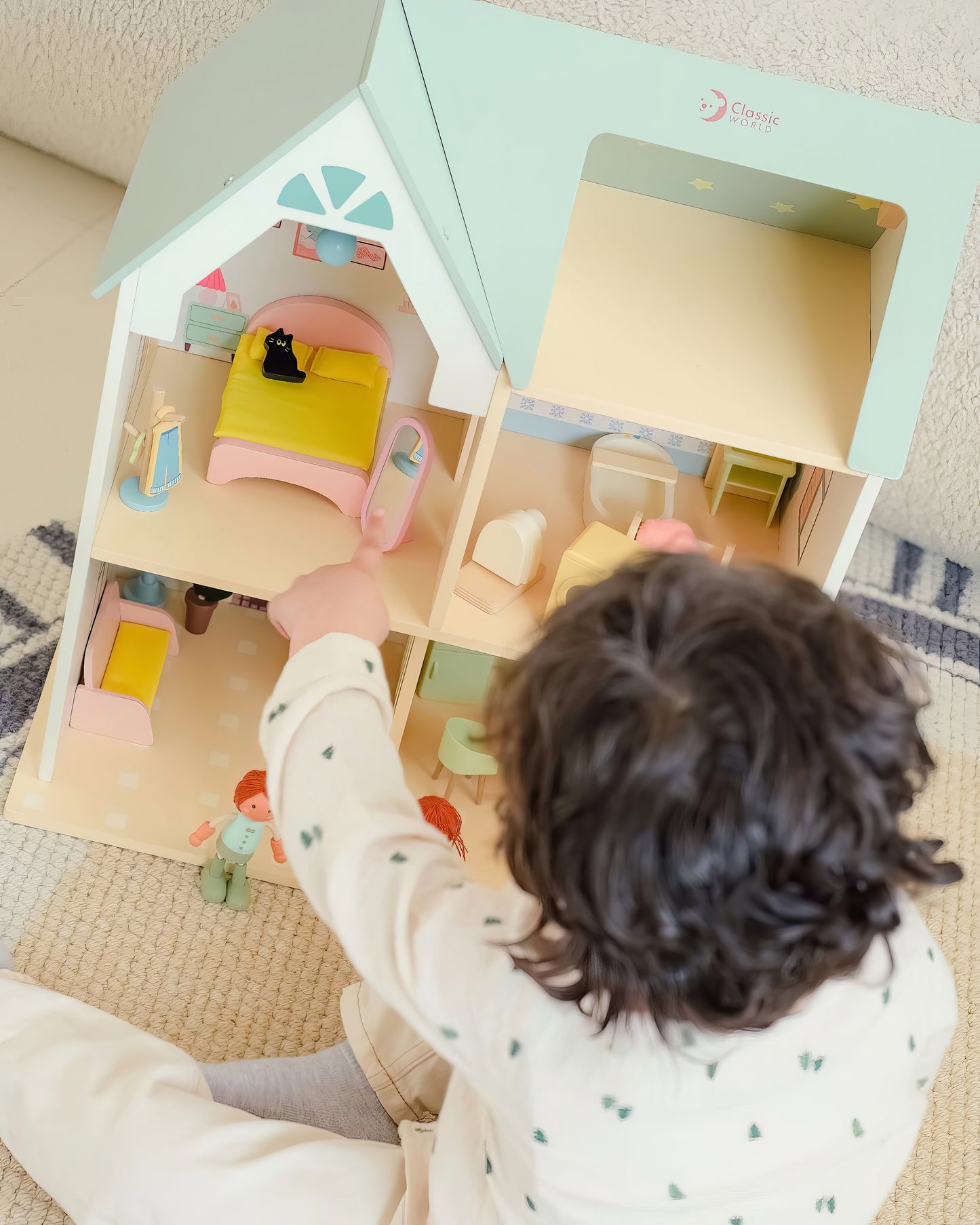 Ahşap Bebek Evi ve Mobilya Seti - Figürlü & 2 Katlı (31 Parça)