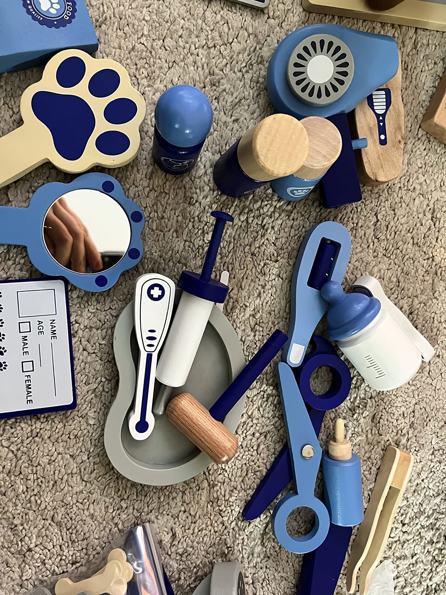 Montessori Ahşap Veteriner Oyuncak Seti – 37 Parça Mavi Taşıma Çantalı