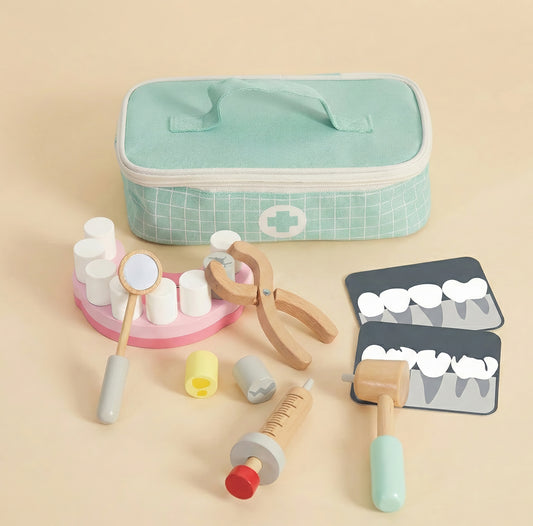 Ahşap Dişçi Seti ve Çantası - Oyuncak Doktor Malzemeleri (18 Parça)
