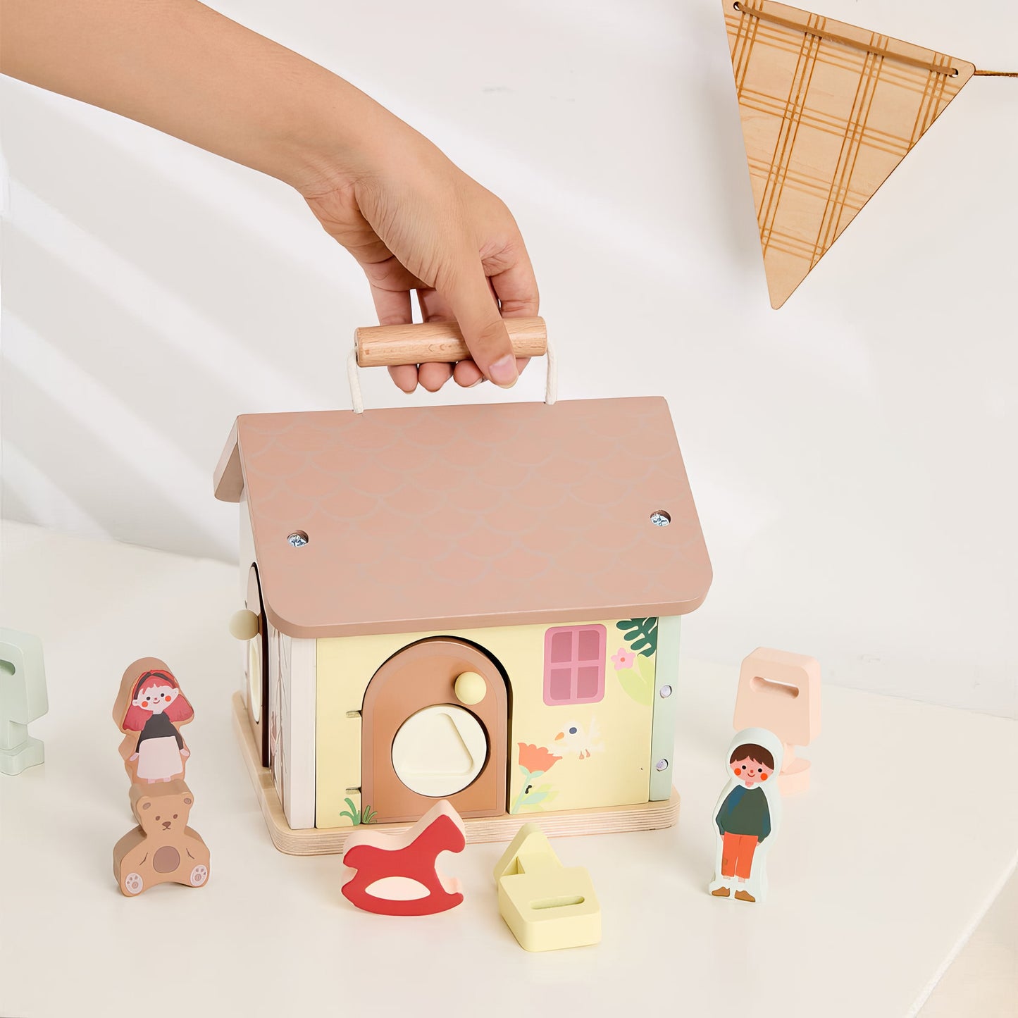 Montessori 11 Parçalı Kilitli Ahşap Keşif Evi Oyuncak