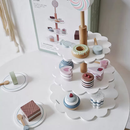 Montessori Ahşap 3 Katlı Pasta ve Tatlı Sunum Standı – Eğitici Mutfak Oyuncak Seti