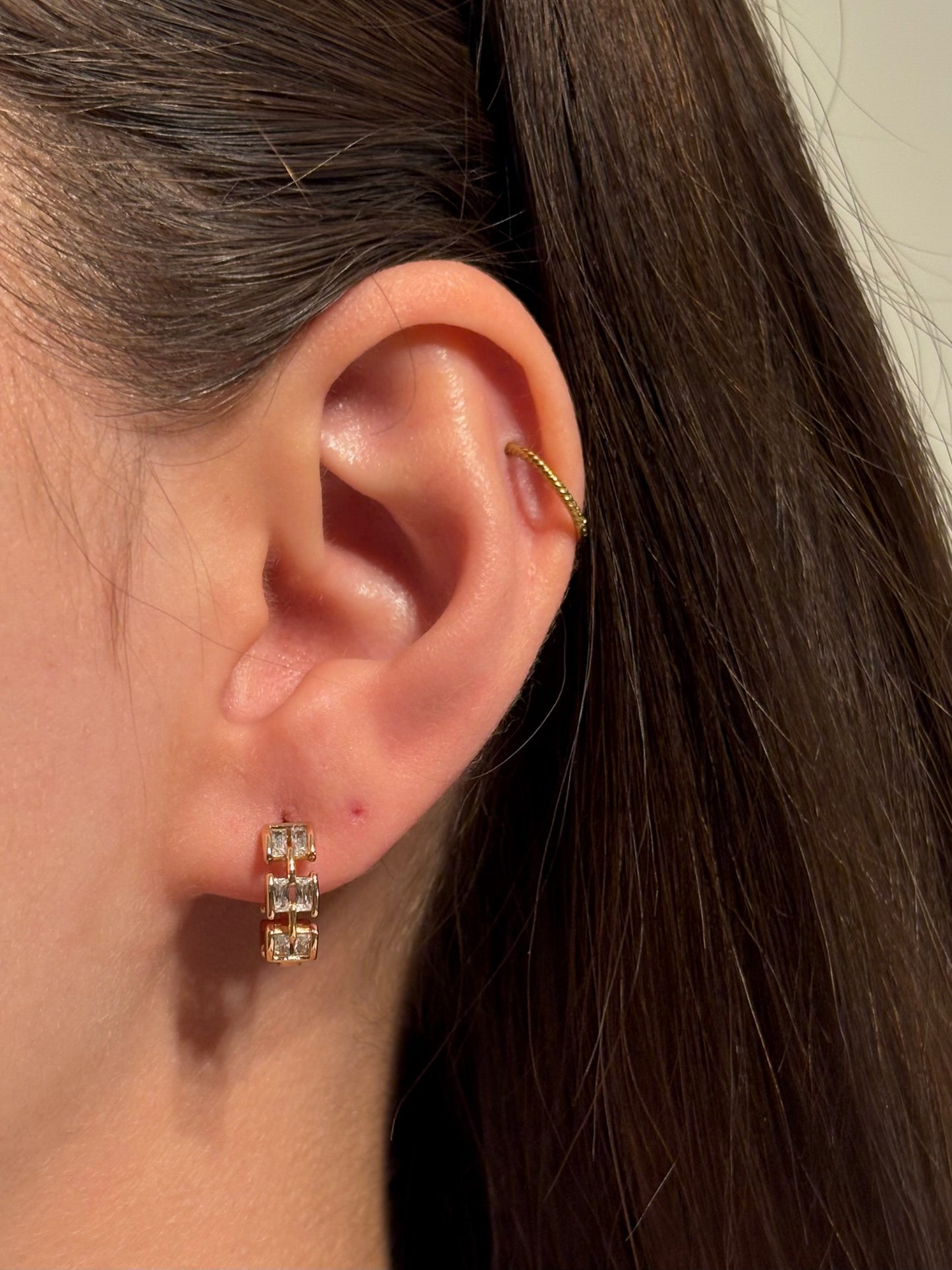 Xuping Çelik Küpe Kadın Luxe Rose Taşlı Küpe Işıltılı Halka Model Eternal Sunshine