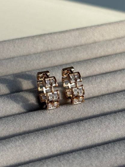 Xuping Çelik Küpe Kadın Luxe Rose Taşlı Küpe Işıltılı Halka Model Eternal Sunshine