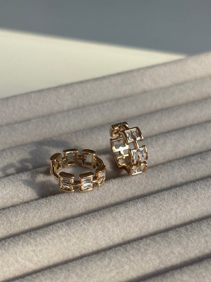 Xuping Çelik Küpe Kadın Luxe Rose Taşlı Küpe Işıltılı Halka Model Eternal Sunshine