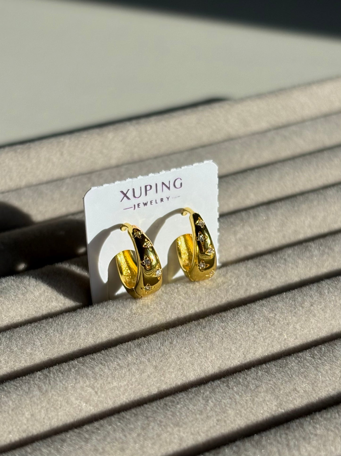 Xuping Çelik Küpe Kadın Sole Küpe Işıltılı Halka Model Eternal Sunshine