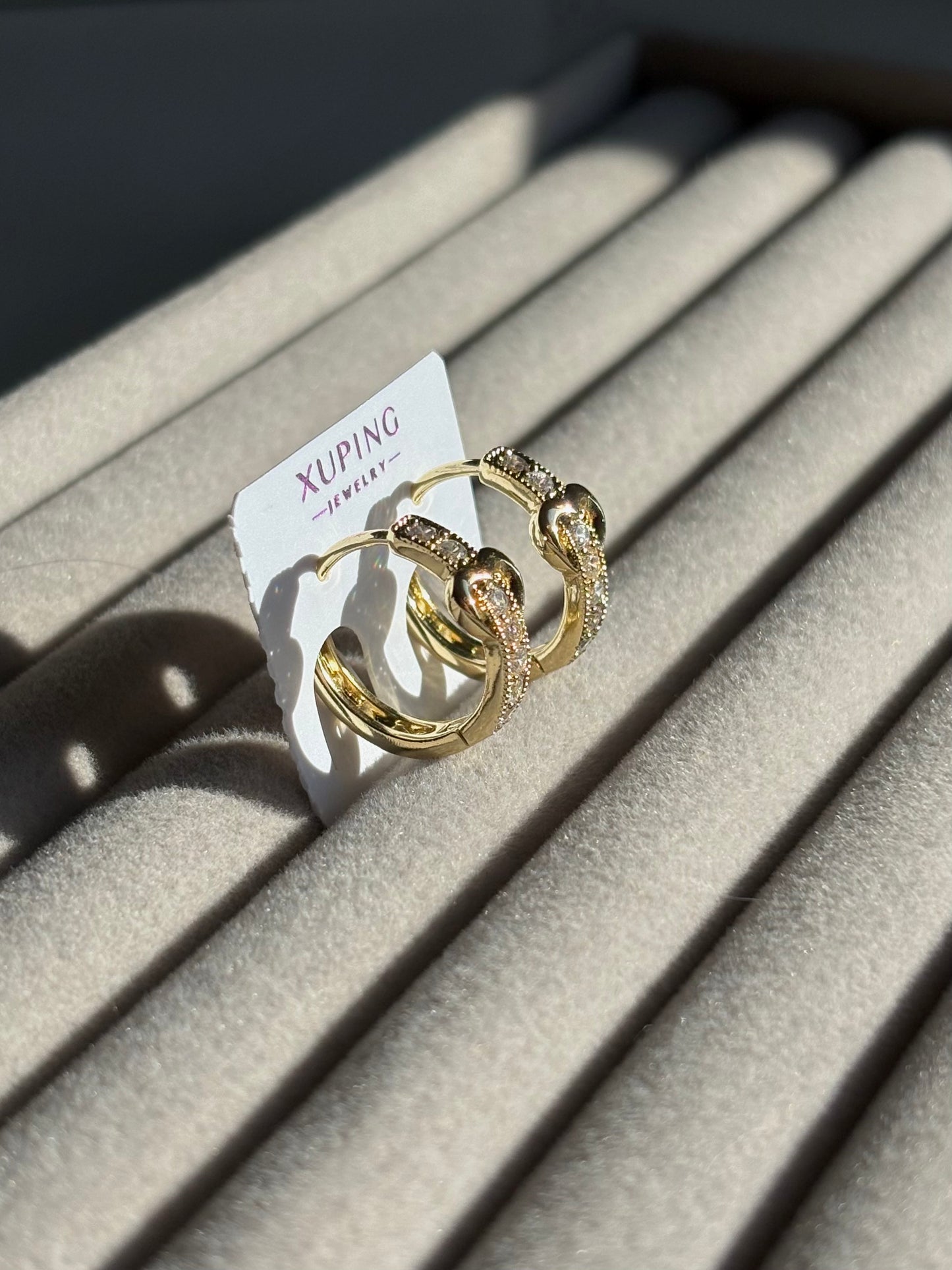 Xuping Çelik Küpe Kadın Amour Taşlı Küpe Işıltılı Halka Model Eternal Sunshine