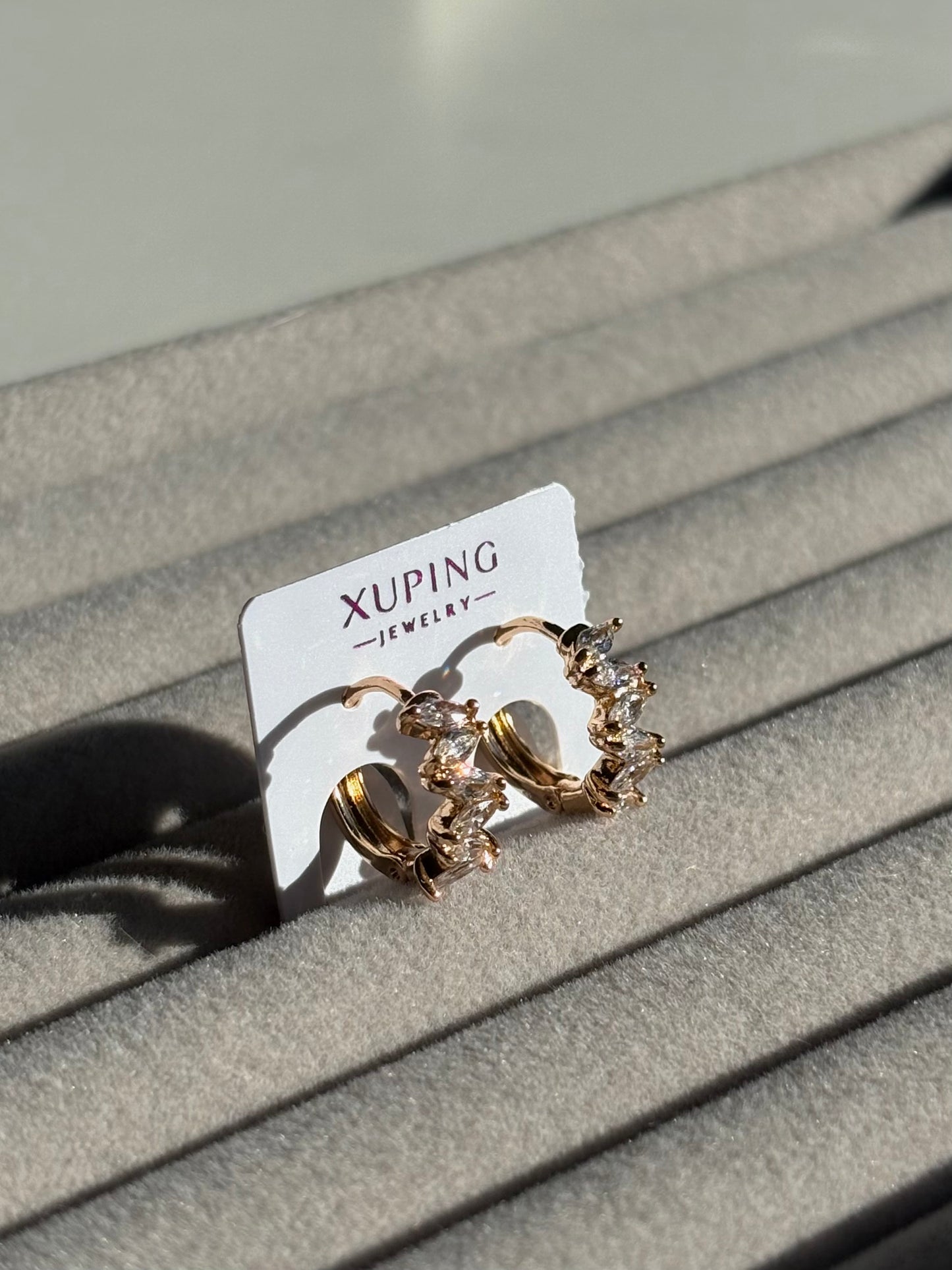 Xuping Çelik Küpe Kadın Vega Küpe Işıltılı Halka Model Eternal Sunshine